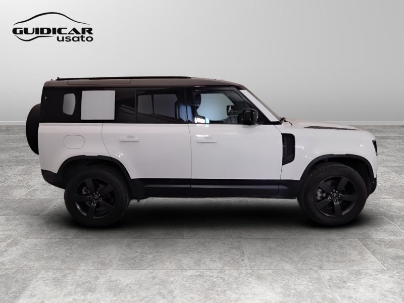 GuidiCar - LAND ROVER Defender 2022 Defender 110 3.0d i6 mhev SE awd 200cv auto Usato